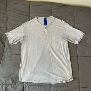 Kit & Ace Men’s Medium Gray Henley Short-Sleeve